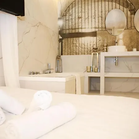 Little Cocoon In Nice Area *